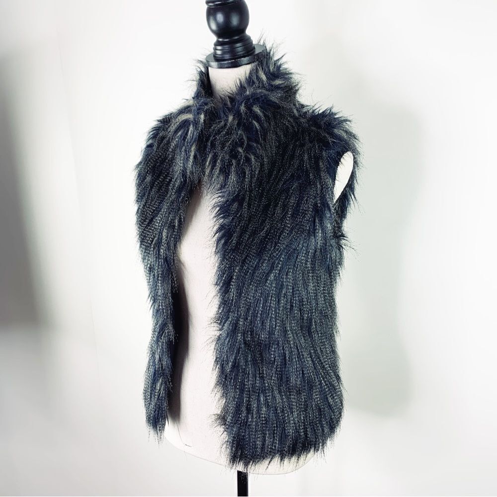 Aqua Blu/Blk Faux Fur Standup Collar Vest Medium‎